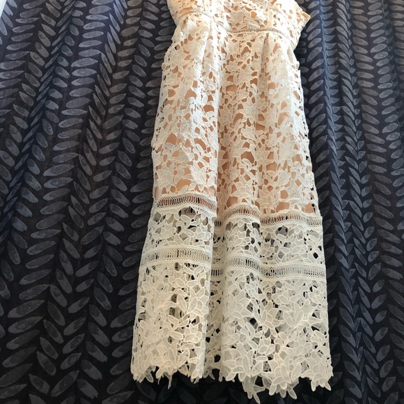 LACE MIDI DRESS - Picture 6 of 8